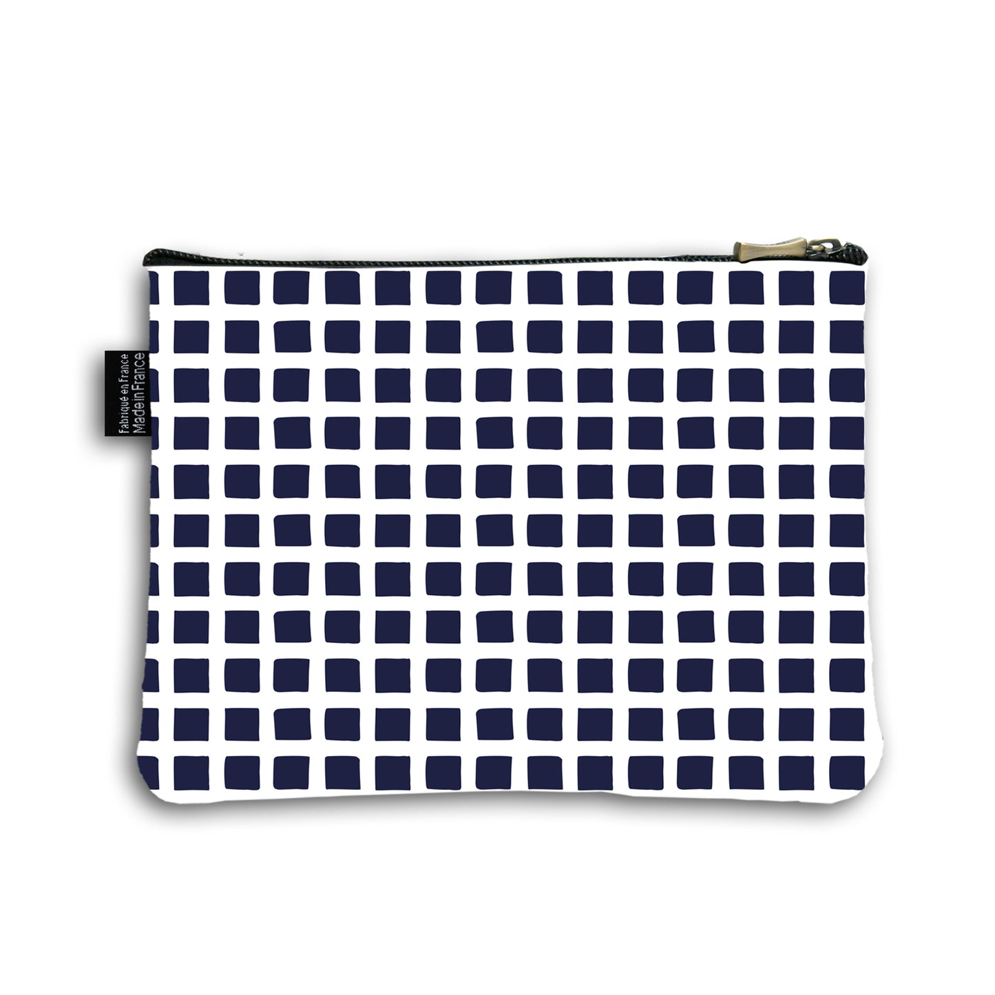 Dos de la pochette en coton de 18 centimètres par 23,50 centimètres. Pochette avec un zip noir et un curseur couleur bronze. Le fond de la trousse se compose de carrés bleus marine